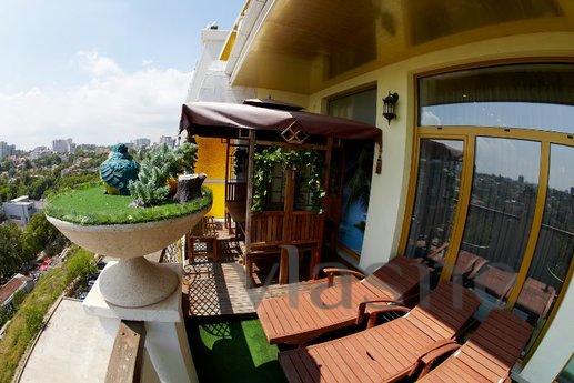 2 BR. Apartments in Arcadia Palace, Odessa - apartment by the day