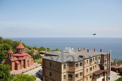 WARNING! 3 BR. apartment from the owner, Odessa - apartment by the day