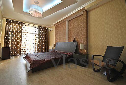 WARNING! 2 BR. apartment from the owner, Odessa - apartment by the day
