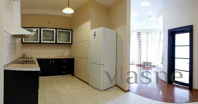 2 BR. Apartments in Arcadia Palace, Odessa - apartment by the day