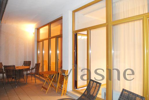 Near the Sea - 250 m, Odessa - apartment by the day
