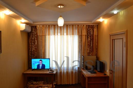 A cozy house with a large pergola and Do, Yevpatoriya - apartment by the day