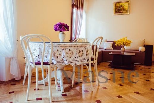VIP apartment in the heart of the city, Lviv - apartment by the day