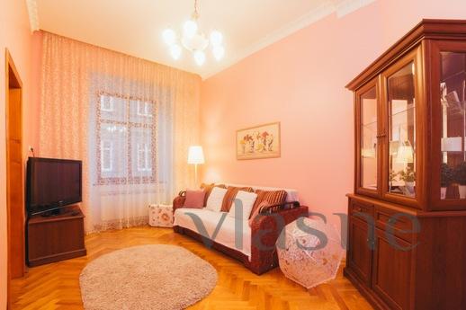2-bedroom apartment in the heart, Lviv - apartment by the day