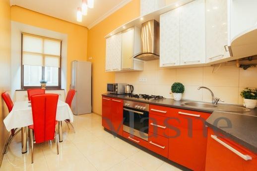 2-bedroom apartment in the heart, Lviv - apartment by the day