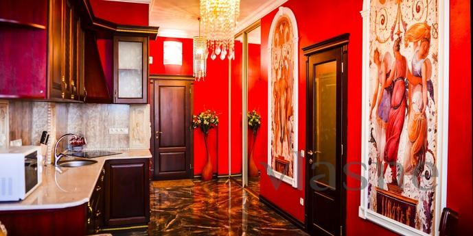 Its luxury apartment in the new building, Odessa - apartment by the day