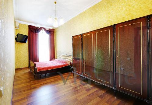 Deribasovskaya, 2-bedroom apartment, Odessa - apartment by the day