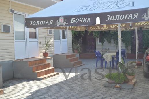Rooms at 5 minutes from the sea!, Sudak - apartment by the day