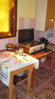 second floor of the house 3 rooms, Sudak - apartment by the day