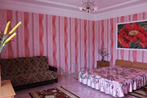 Comfortable rooms in p.Veseloe., Zander - апартамент за нощувки
