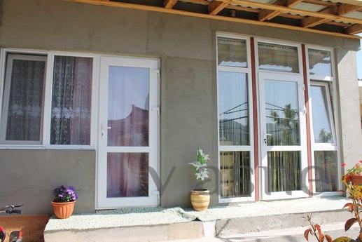 Comfortable rooms in p.Veseloe., Zander - апартамент за нощувки
