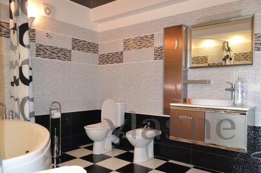 VIP Cottage 1 line from the sea, Chernomorsk (Illichivsk) - apartment by the day