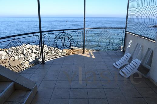 VIP Cottage 1 line from the sea, Chernomorsk (Illichivsk) - apartment by the day