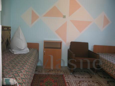 Недорогой отдых в Межводном (Крым), Черноморское - квартира посуточно