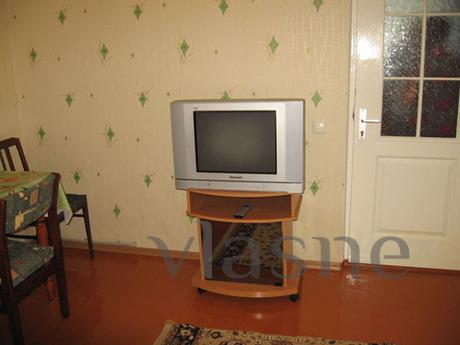 Rent one-room house on the land, Yevpatoriya - apartment by the day