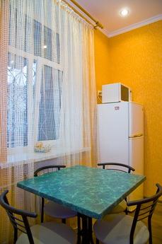 In the center of Odessa, Odessa - apartment by the day