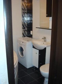APARTMENT IN THE STYLE OF HI-TECH, Mykolaiv - apartment by the day