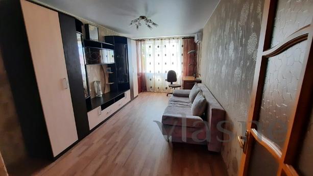 Rent an apartment by the day. All amenities: TV, wi-fi, air 