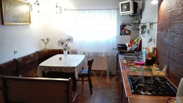 Daily rent a house with swimming pool, Sevastopol - apartment by the day