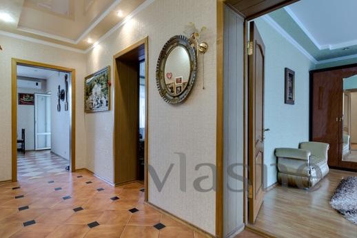 Apartments in the park, Yevpatoriya - apartment by the day