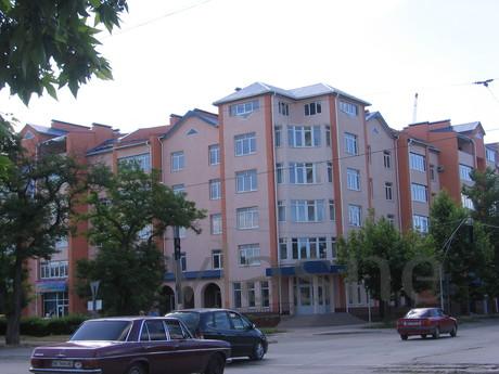 Apartments in the park, Yevpatoriya - apartment by the day