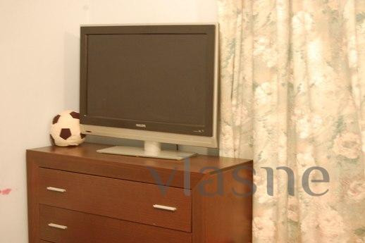 2 bedroom, in the heart of the city!, Odessa - apartment by the day