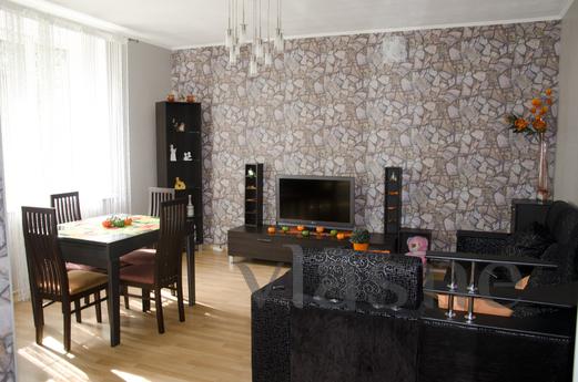 3 bedroom apartment French Boulevard, Odessa - apartment by the day