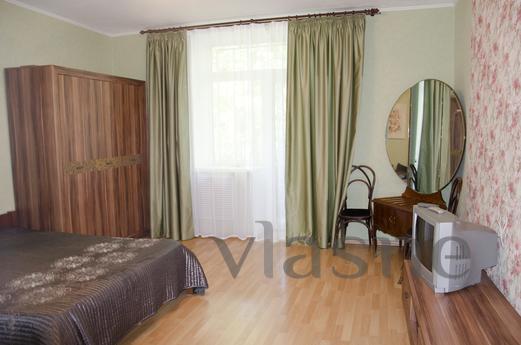 3 bedroom apartment French Boulevard, Odessa - apartment by the day