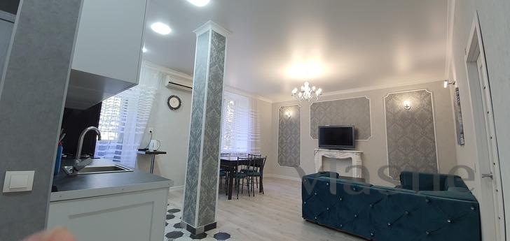 3 bedroom apartment French Boulevard, Odessa - apartment by the day
