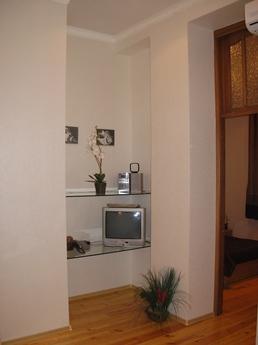 Bedroom Zhukovsky Center Wifi, Odessa - apartment by the day