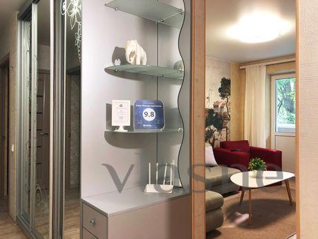 Modern apartment on Pr Polya (Kirova), Dnipro (Dnipropetrovsk) - apartment by the day