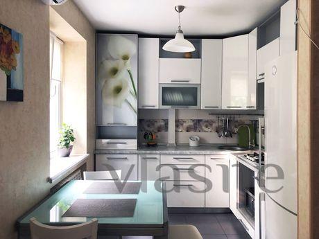 Modern apartment on Pr Polya (Kirova), Dnipro (Dnipropetrovsk) - apartment by the day