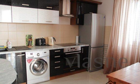 The apartment is on the street Grishko, Kyiv - apartment by the day