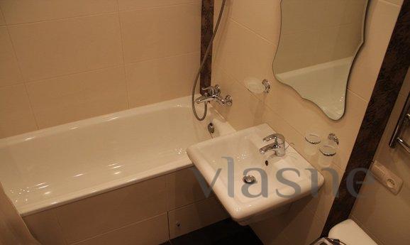 The apartment is on the street Grishko, Kyiv - apartment by the day