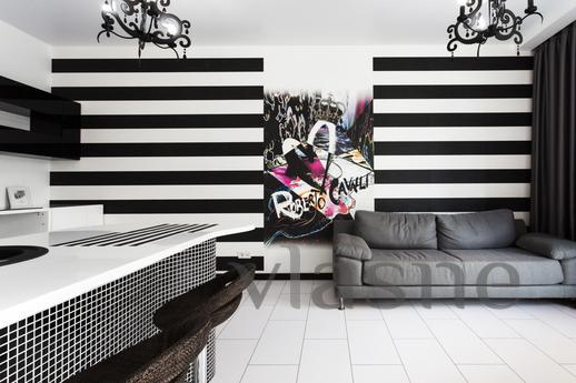 Rent a stylish apartment near the sea, Odessa - apartment by the day