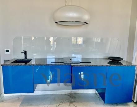 2-room apartment on Lenina 46, Sevastopol - apartment by the day