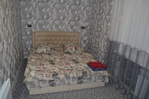 2 bedroom apartment on Kharitonov, Krivoy Rog - apartment by the day