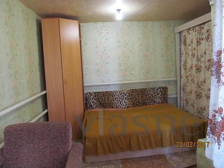 I rent a room with a separate entrance on the second floor o