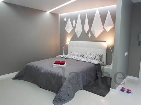 Luxurious studio with Jacuzzi in center, Kyiv - apartment by the day