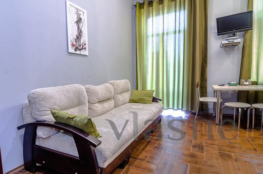 Andrii Marchenko, Kyiv - apartment by the day