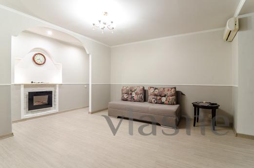 Andrii Marchenko, Kyiv - apartment by the day