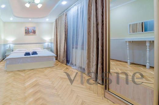 Andrii Marchenko, Kyiv - apartment by the day