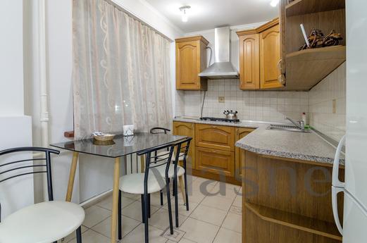 Andrii Marchenko, Kyiv - apartment by the day