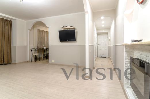 Andrii Marchenko, Kyiv - apartment by the day