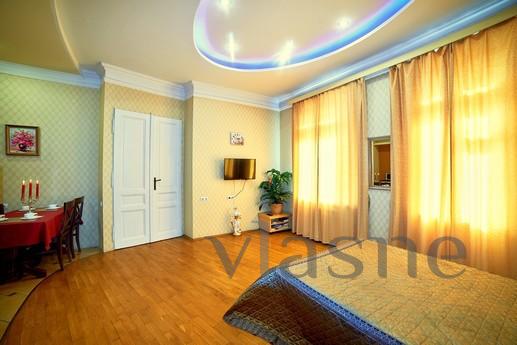 2-ком.кв-ра . с парковкой в самом центре, Львов - квартира посуточно