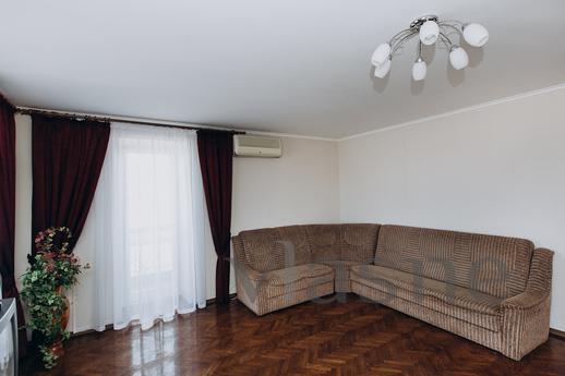 SEC MANUFAKTURA and SEC LAVIN. Dok2i3 gr, Sumy - apartment by the day