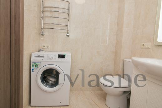 LUX.Novostroy.Harkovskaya.Tsentr.Dok2i3g, Sumy - apartment by the day