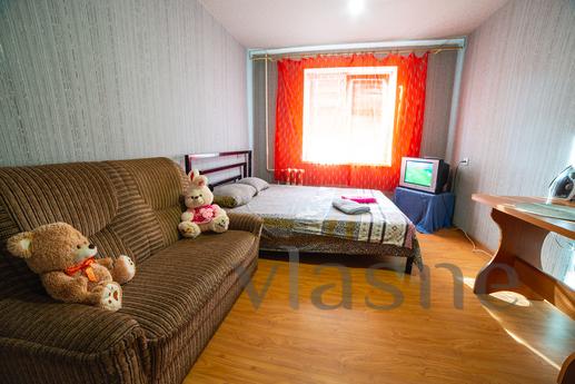 3 bedroom on Slobozhanskiy, Dnipro (Dnipropetrovsk) - apartment by the day