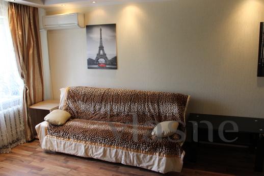 Apartaments EUROPE, 3 rooms, Dnipro (Dnipropetrovsk) - apartment by the day