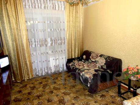 Cozy, 1 bedroom apartment, next to metro, Kyiv - apartment by the day